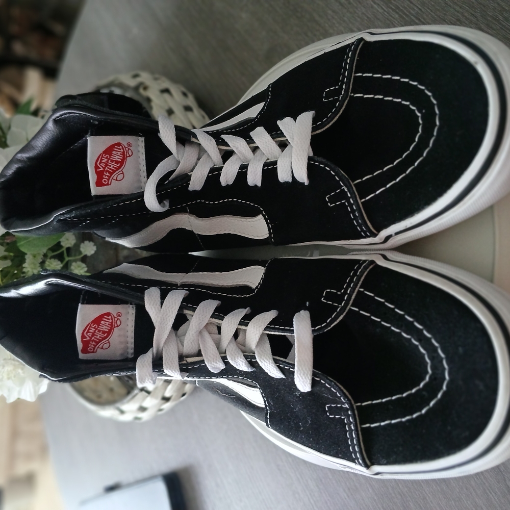 Vans Black and White Men's Sneakers